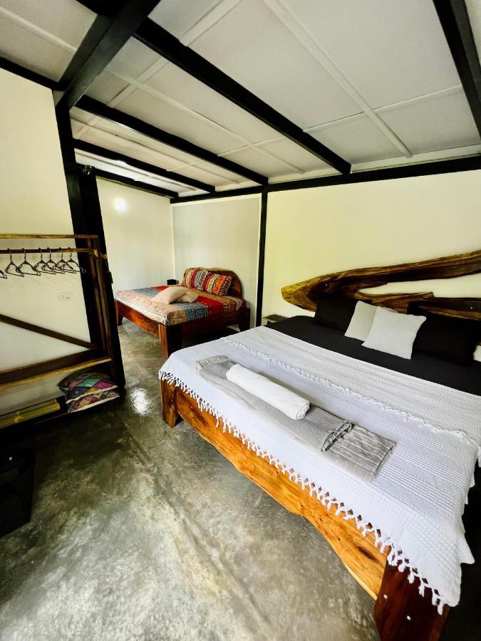 Whispering Wisdom Villa Cahuita Exterior foto